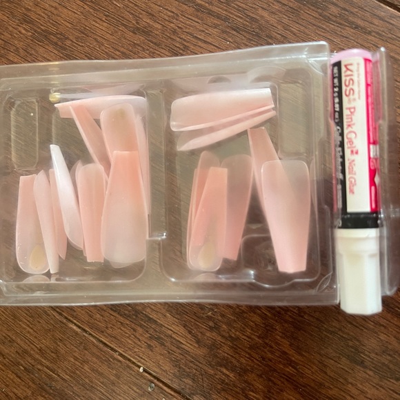 Press on Nails Kiss Ombre Jewel Accent Fake Long Glue On Nails - Picture 4 of 4